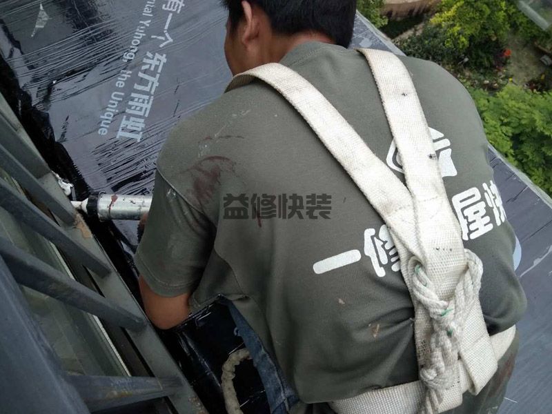 成都天府新区雨棚打结构胶(图1) 成都天府新区雨棚打结构胶(图1)