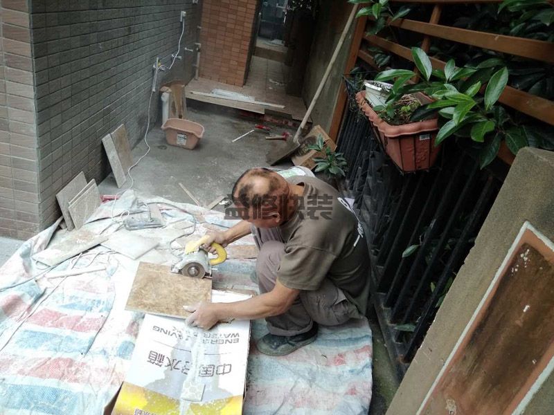 成都新都区瓷砖铺贴划线切割(图4) 成都新都区瓷砖铺贴划线切割(图4)