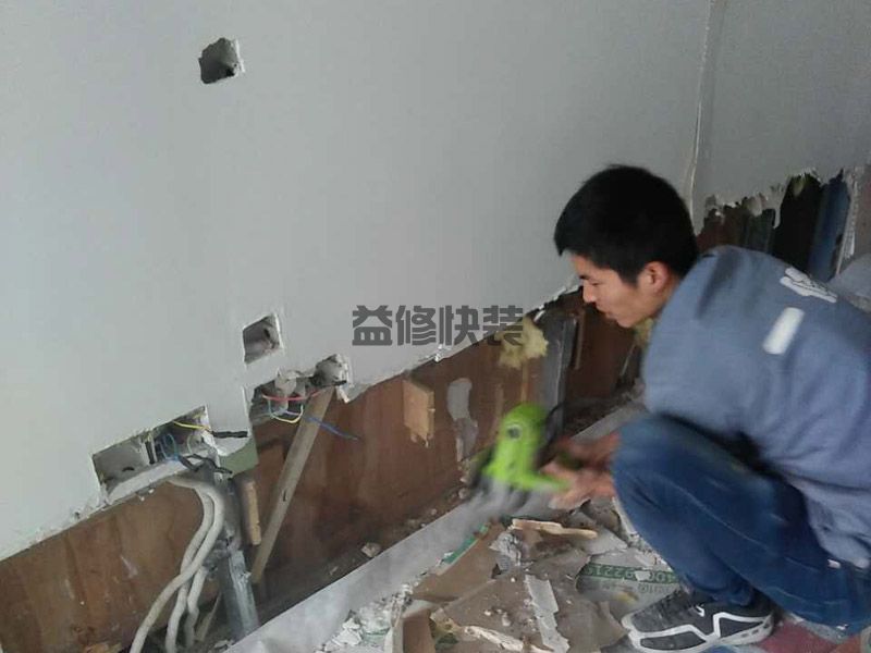 厨房不吊顶直接刷黑漆可以吗,觉得天花板有些单调(图3) 厨房不吊顶直接刷黑漆可以吗,觉得天花板有些单调(图3)