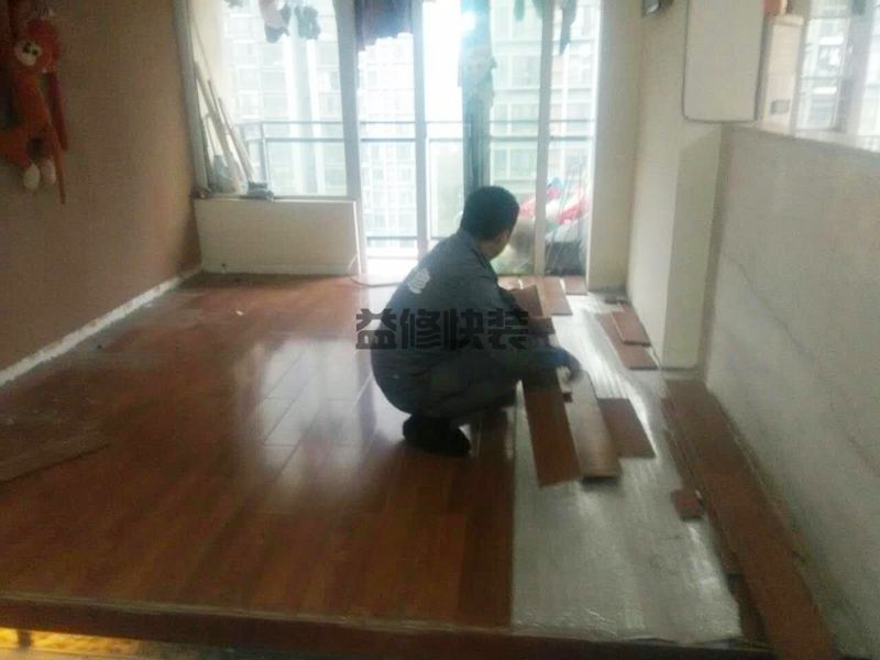 卧室如何装修节省空间,起到收纳的效果(图3) 卧室如何装修节省空间,起到收纳的效果(图3)