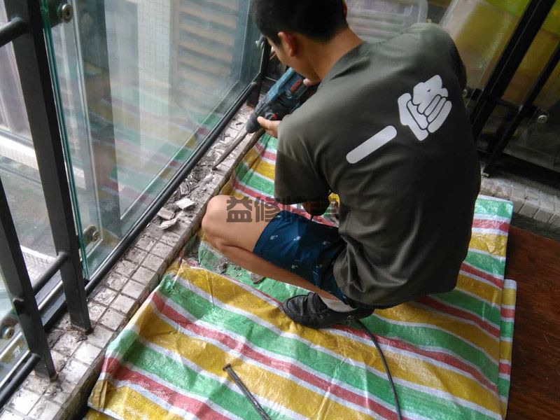 单独一个房间重新装修,将卧室2往外面阳台扩大(图3) 单独一个房间重新装修,将卧室2往外面阳台扩大(图3)