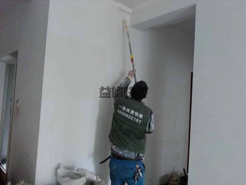 卧室房间小怎么装修,不要再添加过多的饰品(图3) 卧室房间小怎么装修,不要再添加过多的饰品(图3)