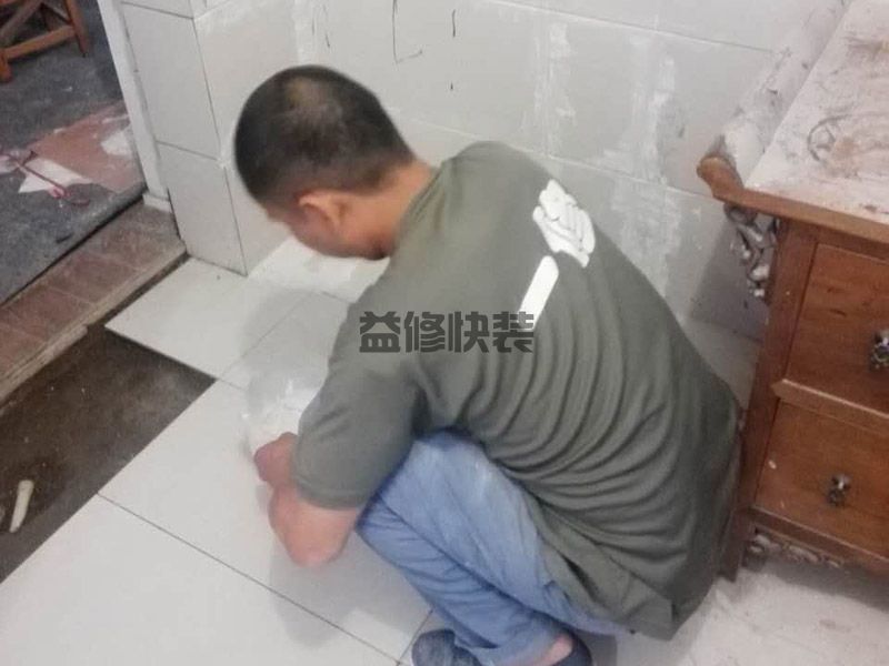 大面积卧室如何装修,睡床可以选购大一点的(图3) 大面积卧室如何装修,睡床可以选购大一点的(图3)