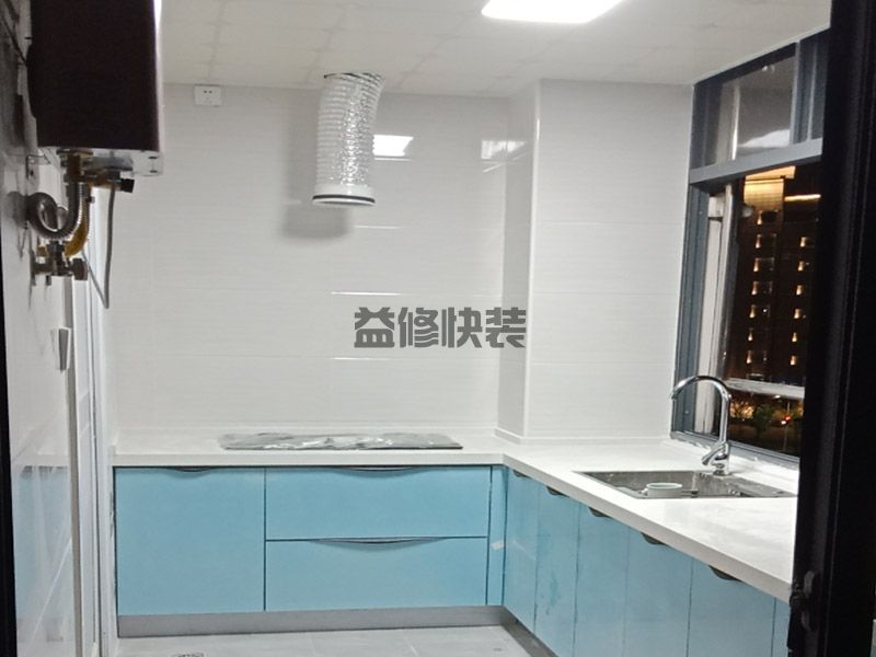 客厅太小了如何装修,家具好都靠墙摆放(图3) 客厅太小了如何装修,家具好都靠墙摆放(图3)