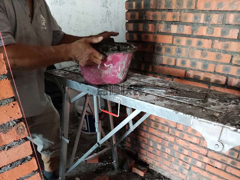 客厅墙面翻新需要刷底漆吗,底漆的作用是封闭墙体孔隙(图3) 客厅墙面翻新需要刷底漆吗,底漆的作用是封闭墙体孔隙(图3)