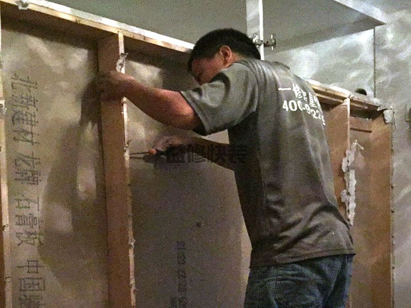 无锡新吴区柜体拆除,橱柜维修,地面?；?图2)