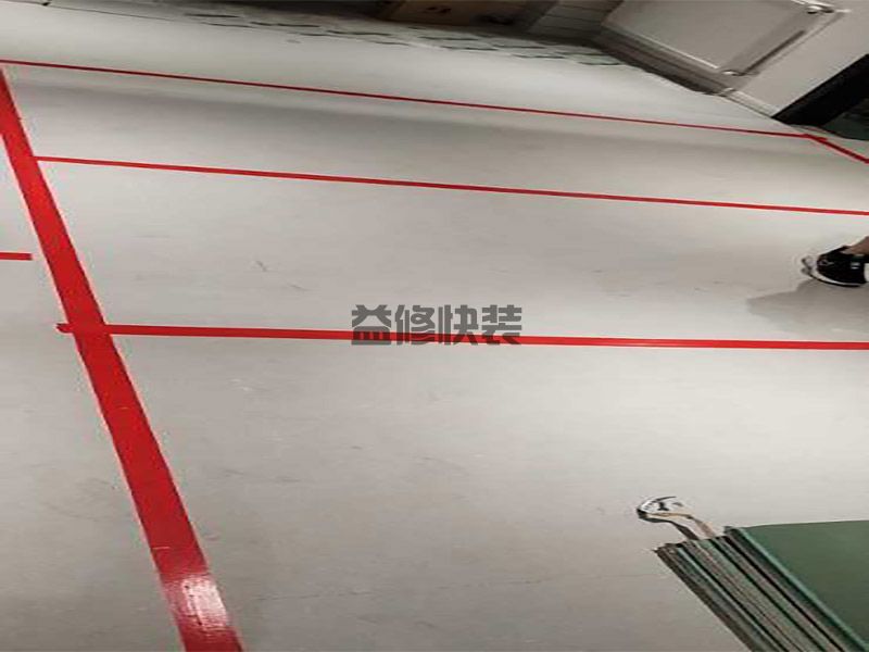 阳台连着卧室怎样装修,阳台连接处做一玻璃推拉门(图2) 阳台连着卧室怎样装修,阳台连接处做一玻璃推拉门(图2)