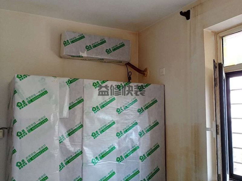 衣柜推拉门卡住推不动,是因为滑轨和滑轮阻力大(图1) 衣柜推拉门卡住推不动,是因为滑轨和滑轮阻力大(图1)