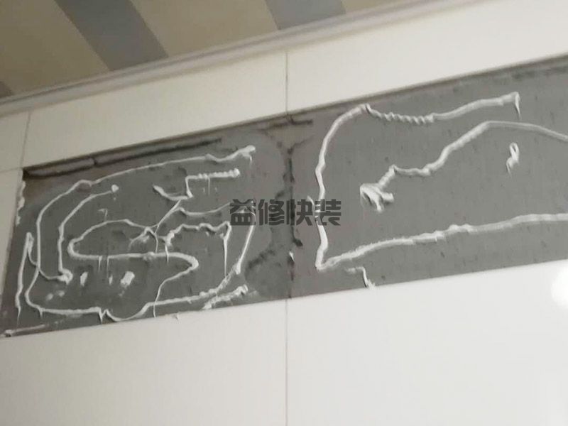石家庄长安区墙砖及门框修复,墙面翻新,客厅改造(图3) 石家庄长安区墙砖及门框修复,墙面翻新,客厅改造(图3)
