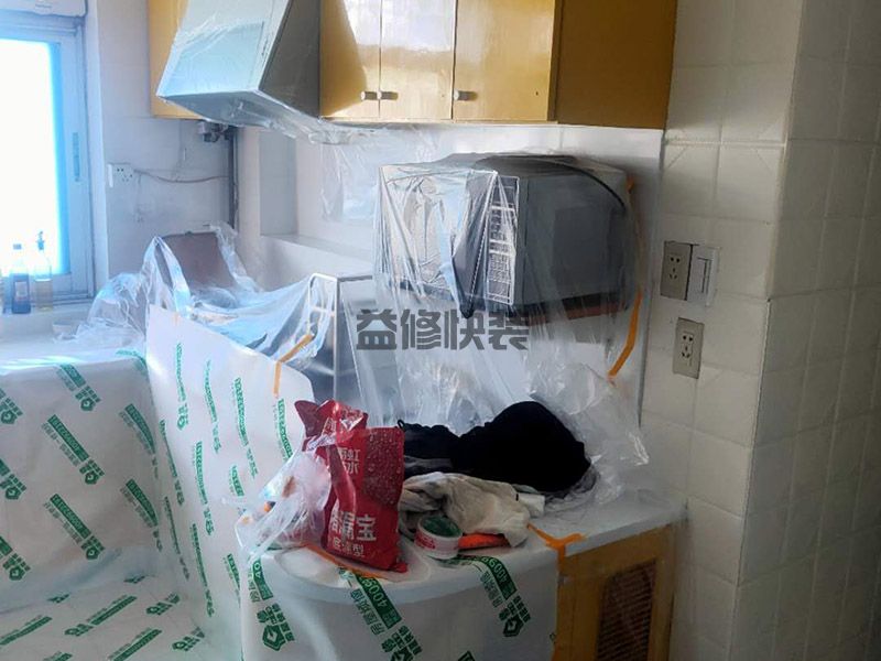 太原晋源区家具地板?;?客厅改造,门窗安装(图2) 太原晋源区家具地板?;?客厅改造,门窗安装(图2)