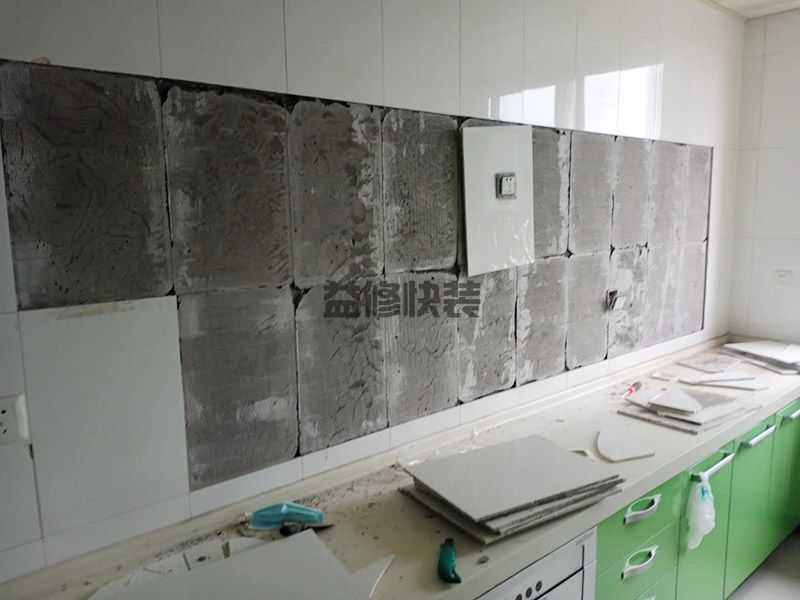 卷帘门跑出轨道怎么办,两边的滑槽长时间摩擦(图2) 卷帘门跑出轨道怎么办,两边的滑槽长时间摩擦(图2)