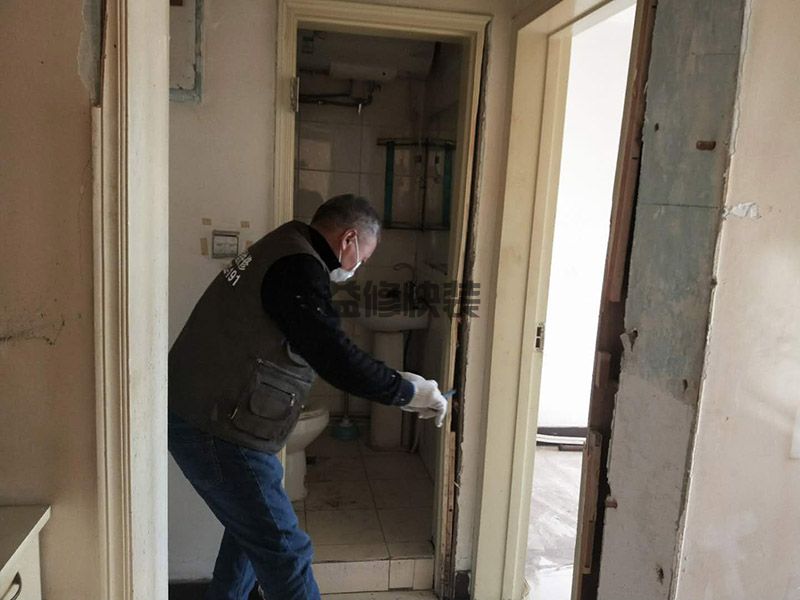 南充马桶疏通的方法,利用负压来疏通堵塞了的马桶(图1) 南充马桶疏通的方法,利用负压来疏通堵塞了的马桶(图1)