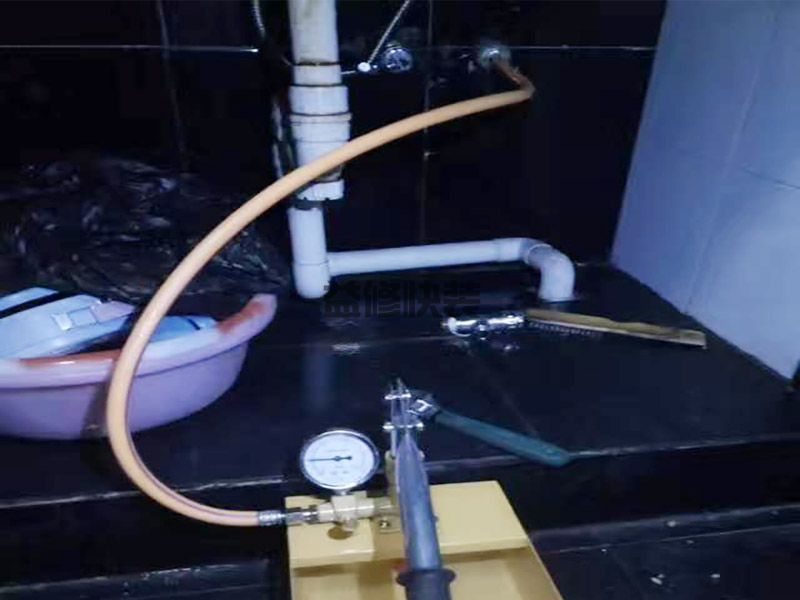 南充安台盆柜怎么安装,其实台上盆的安装是很简单(图1) 南充安台盆柜怎么安装,其实台上盆的安装是很简单(图1)