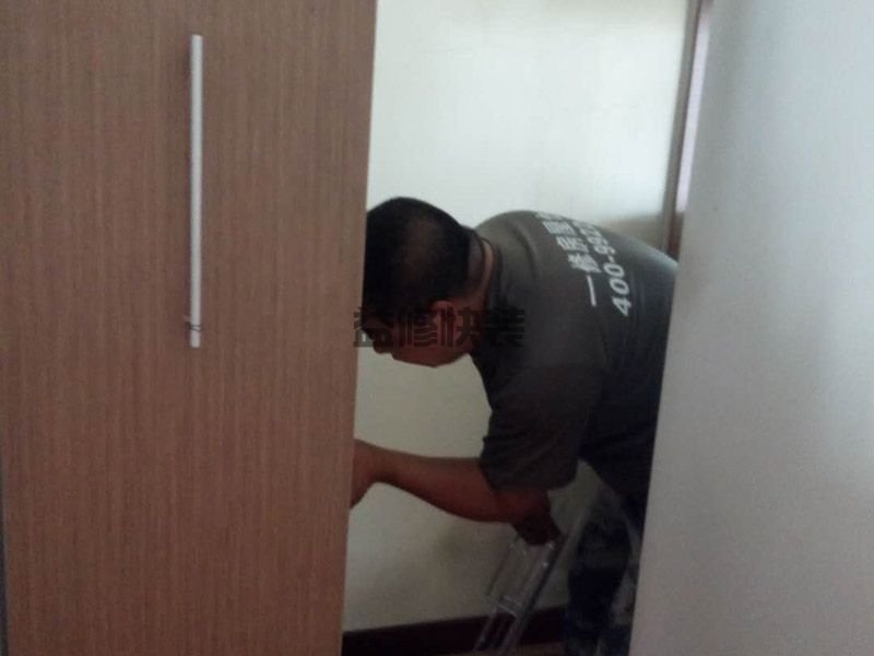 南充空调拆装多少钱,挂机低300左右那要看多大(图2) 南充空调拆装多少钱,挂机低300左右那要看多大(图2)