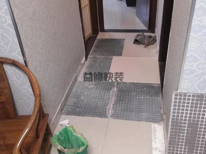 南充衣钩安装怎么安装,安装前先用笔描出孔眼位置(图3) 南充衣钩安装怎么安装,安装前先用笔描出孔眼位置(图3)