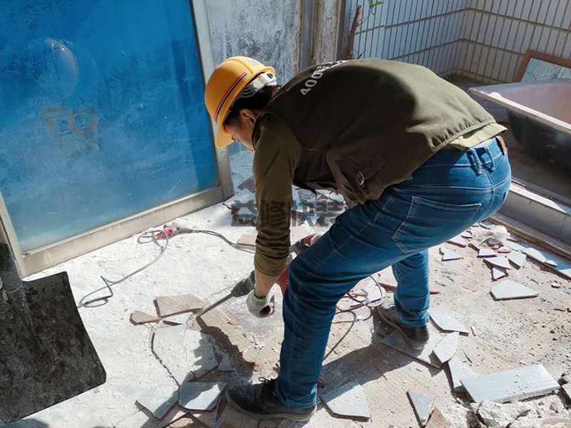 重庆墙面潮湿多少钱一平_重庆墙面潮湿怎么处理_重庆墙面潮湿师傅电话(图2) 重庆墙面潮湿多少钱一平_重庆墙面潮湿怎么处理_重庆墙面潮湿师傅电话(图2)