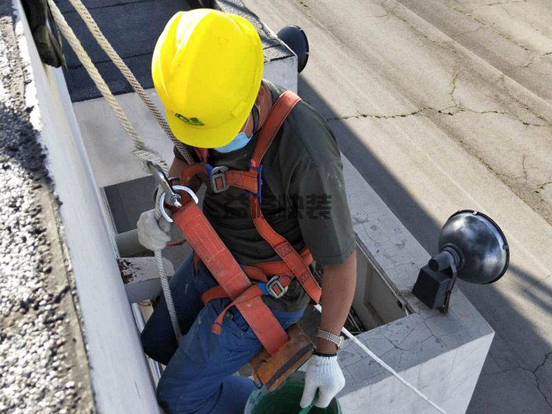 重庆屋顶补漏补漏多少钱一平_重庆屋顶补漏补漏怎么处理_重庆屋顶补漏补漏师傅电话(图1) 重庆屋顶补漏补漏多少钱一平_重庆屋顶补漏补漏怎么处理_重庆屋顶补漏补漏师傅电话(图1)