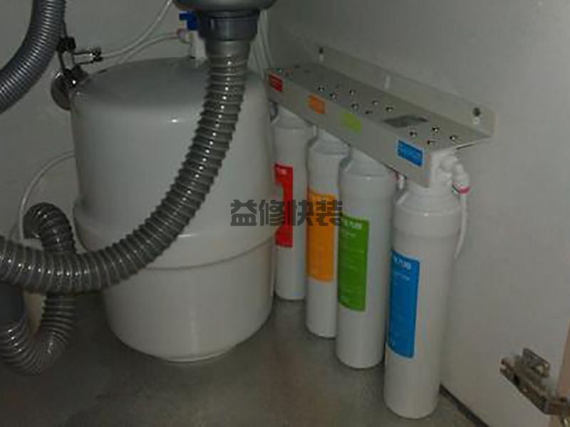 重庆安装净水器要多少钱_重庆安装净水器怎么维修_重庆安装净水器师傅电话(图1) 重庆安装净水器要多少钱_重庆安装净水器怎么维修_重庆安装净水器师傅电话(图1)