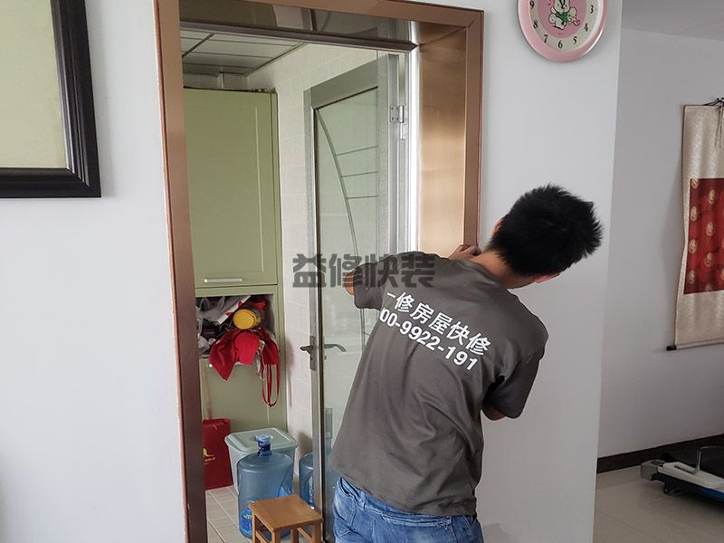 天津厨房门装修怎么安装_天津厨房门装修多少一天_天津厨房门装修注意事项(图2) 天津厨房门装修怎么安装_天津厨房门装修多少一天_天津厨房门装修注意事项(图2)