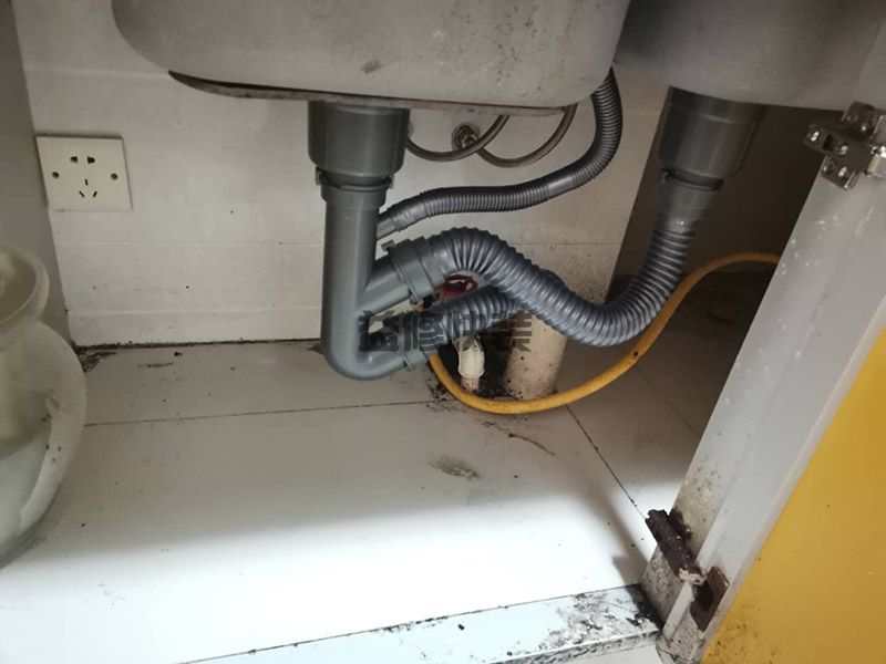 岳池县防水公司-岳池县补漏-漏水维修-厨卫装修-岳池县久益一修防水(图2) 岳池县防水公司-岳池县补漏-漏水维修-厨卫装修-岳池县久益一修防水(图2)