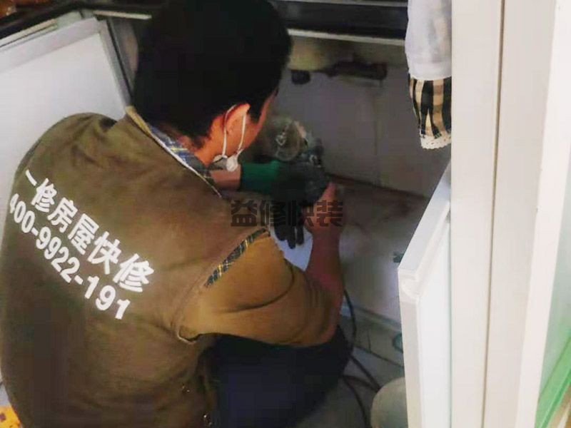 广安套装门安装的方法,广安套装门安装价格是多少,广安套装门安装师傅电话(图1) 广安套装门安装的方法,广安套装门安装价格是多少,广安套装门安装师傅电话(图1)