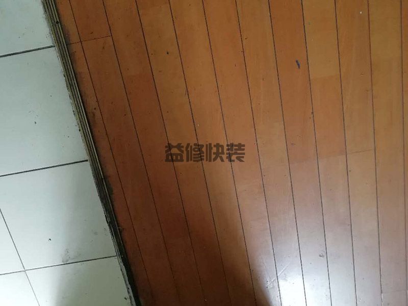 眉山地板划痕维修常用的方法(图3) 眉山地板划痕维修常用的方法(图3)