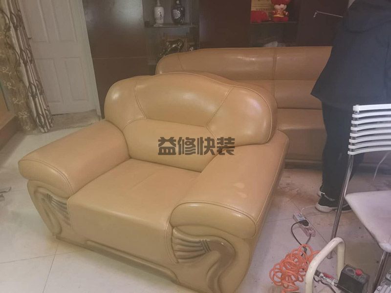 新乡市沙发维修常见的处理办法是什么(图2) 新乡市沙发维修常见的处理办法是什么(图2)