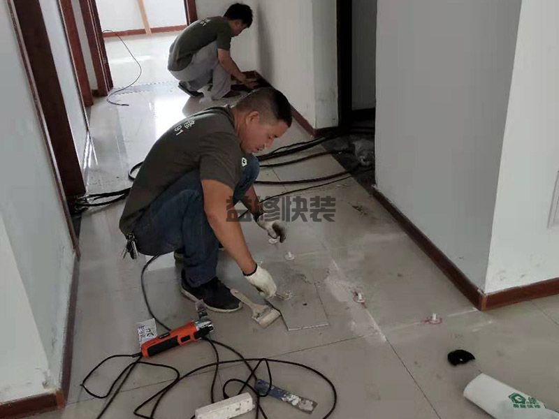 赤峰瓷砖安装怎么做,赤峰瓷砖安装多少钱,赤峰瓷砖安装步骤有哪些(图2) 赤峰瓷砖安装怎么做,赤峰瓷砖安装多少钱,赤峰瓷砖安装步骤有哪些(图2)