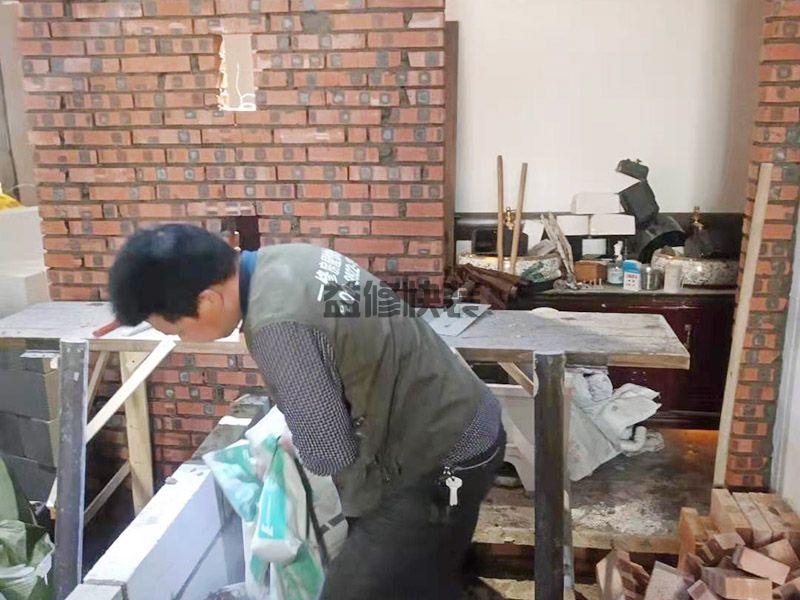 洛阳西工区水泥砌砖施工,旧房改造,墙面粉刷(图1) 洛阳西工区水泥砌砖施工,旧房改造,墙面粉刷(图1)