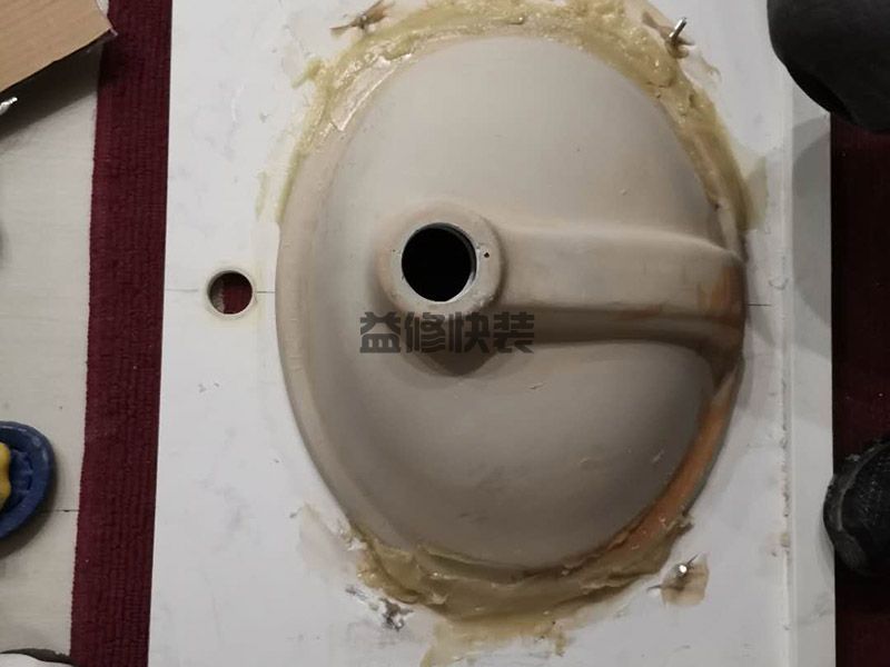 贵阳市面盆安装如何处理下水管不漏水(图1) 贵阳市面盆安装如何处理下水管不漏水(图1)