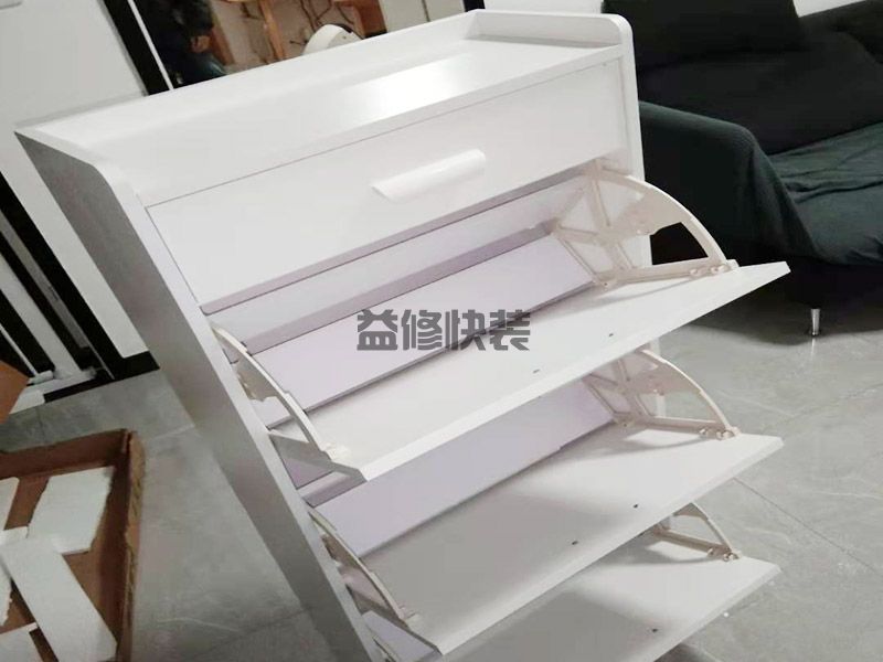 ?？谠∈夜裎薨沧笆Ω档缁??？谠∈夜癜沧笆钡淖⒁馐孪?图1)