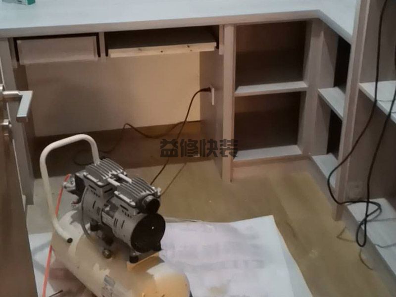 太原旧家具翻新方法_太原旧家具翻新(图3) 太原旧家具翻新方法_太原旧家具翻新(图3)