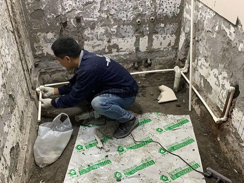 新乡红旗区卫生间水管铺设,旧房改造,墙面维修(图1) 新乡红旗区卫生间水管铺设,旧房改造,墙面维修(图1)