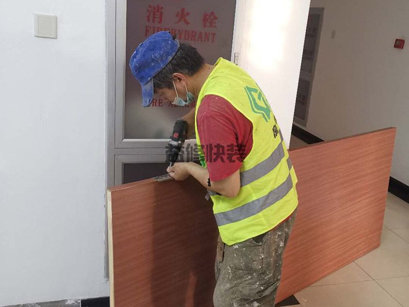 株洲电视柜翻新是贴纸好还是刷漆好(图2) 株洲电视柜翻新是贴纸好还是刷漆好(图2)