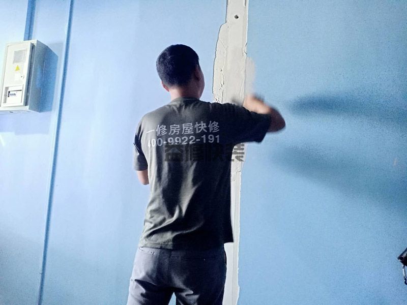 株洲墙体修补裂缝可以达到完全看不出来的程度吗(图3) 株洲墙体修补裂缝可以达到完全看不出来的程度吗(图3)
