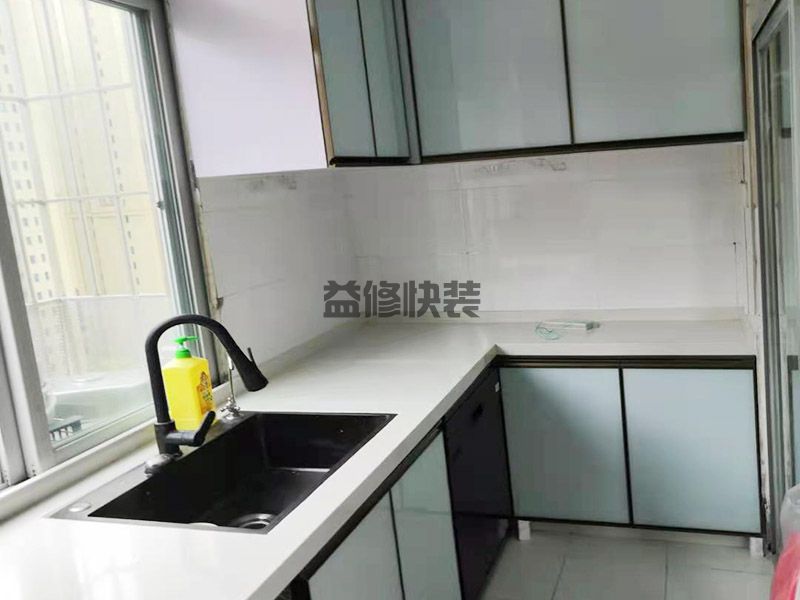 天津宝坻区厨房翻新完工,水管维修,橱柜安装(图3) 天津宝坻区厨房翻新完工,水管维修,橱柜安装(图3)