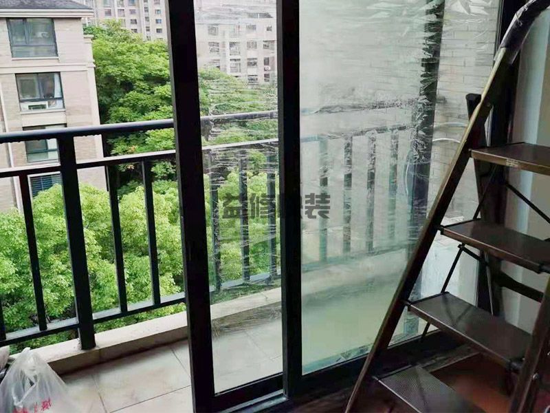 天津红桥区玻璃门地弹簧更换,门窗维修,旧房翻新(图3) 天津红桥区玻璃门地弹簧更换,门窗维修,旧房翻新(图3)