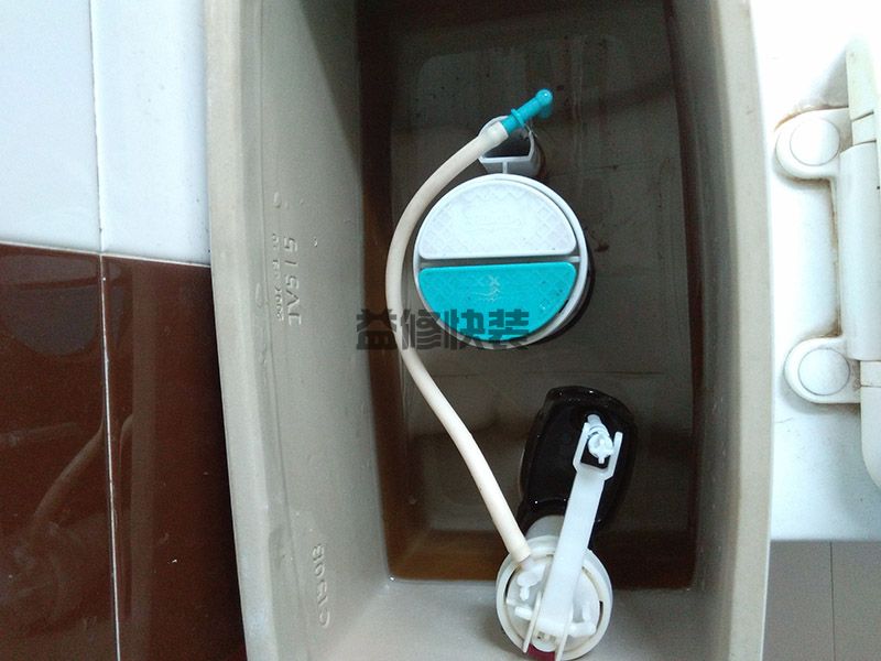 马桶进水阀拆解与修理,方法挺简单一看就会(图2) 马桶进水阀拆解与修理,方法挺简单一看就会(图2)
