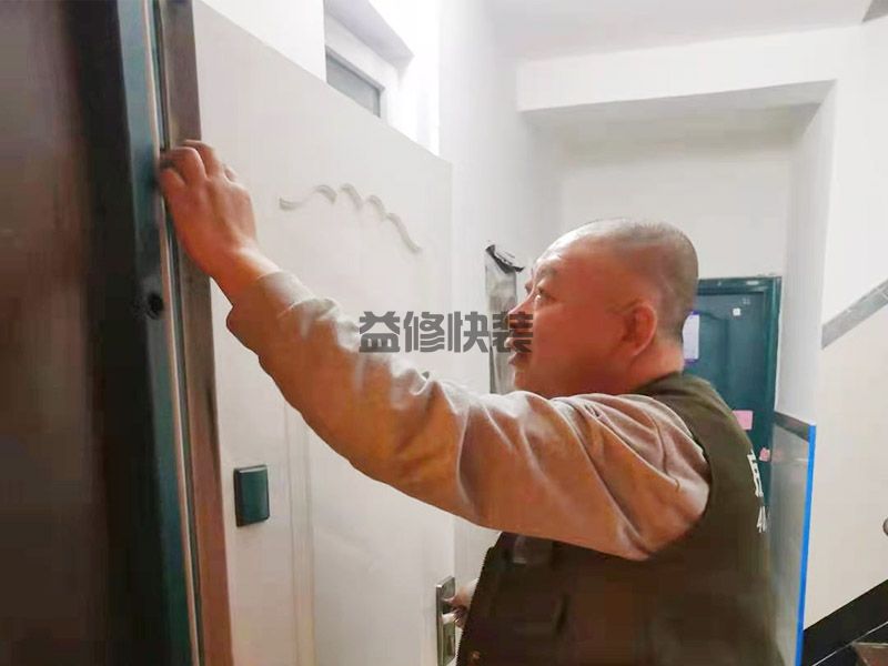 看了不少油漆工做旧防盗门翻新视频教程，有没有师傅常用翻新技巧的整理(图3)