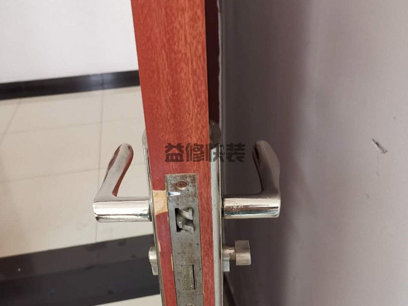 木门不小心受损，应该如何修理，常用的3个小技巧教给大家(图3)
